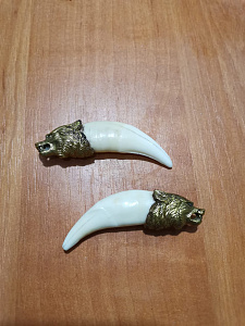 Превью Клык волка с головой из металла